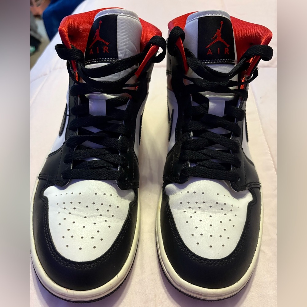 Gym Red Black Toe Mid Jordan 1’s